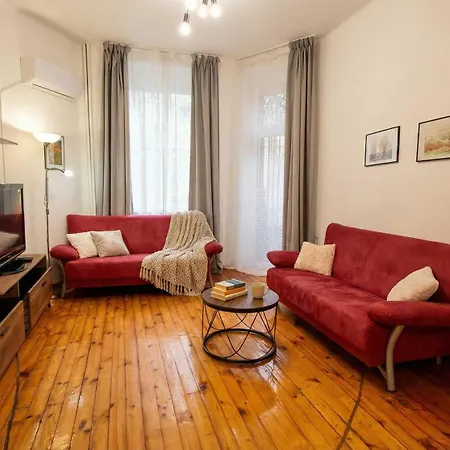 Red Sofa Ndk Retreat *