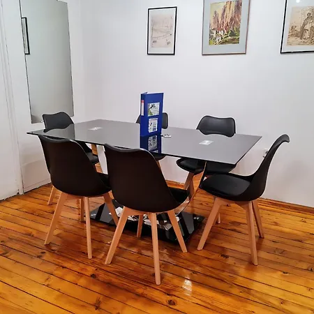 The Red Sofa Retreat Σόφια