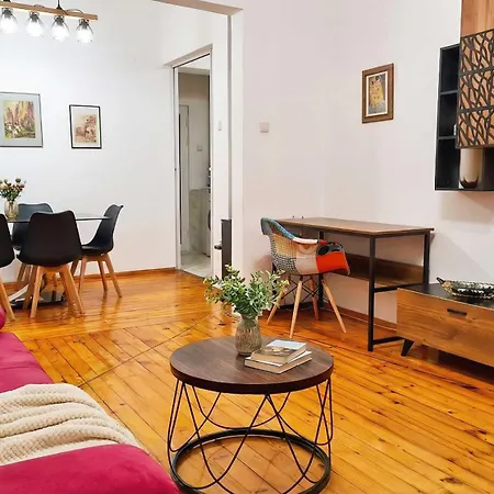 The Red Sofa Retreat Lejlighed