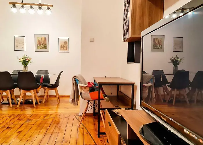 The Red Sofa Retreat ソフィア